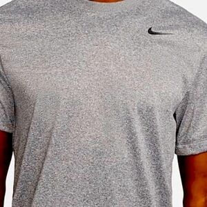 Nike Dri-FIT Legend
Men's Fitness MED Gray T-Shirt